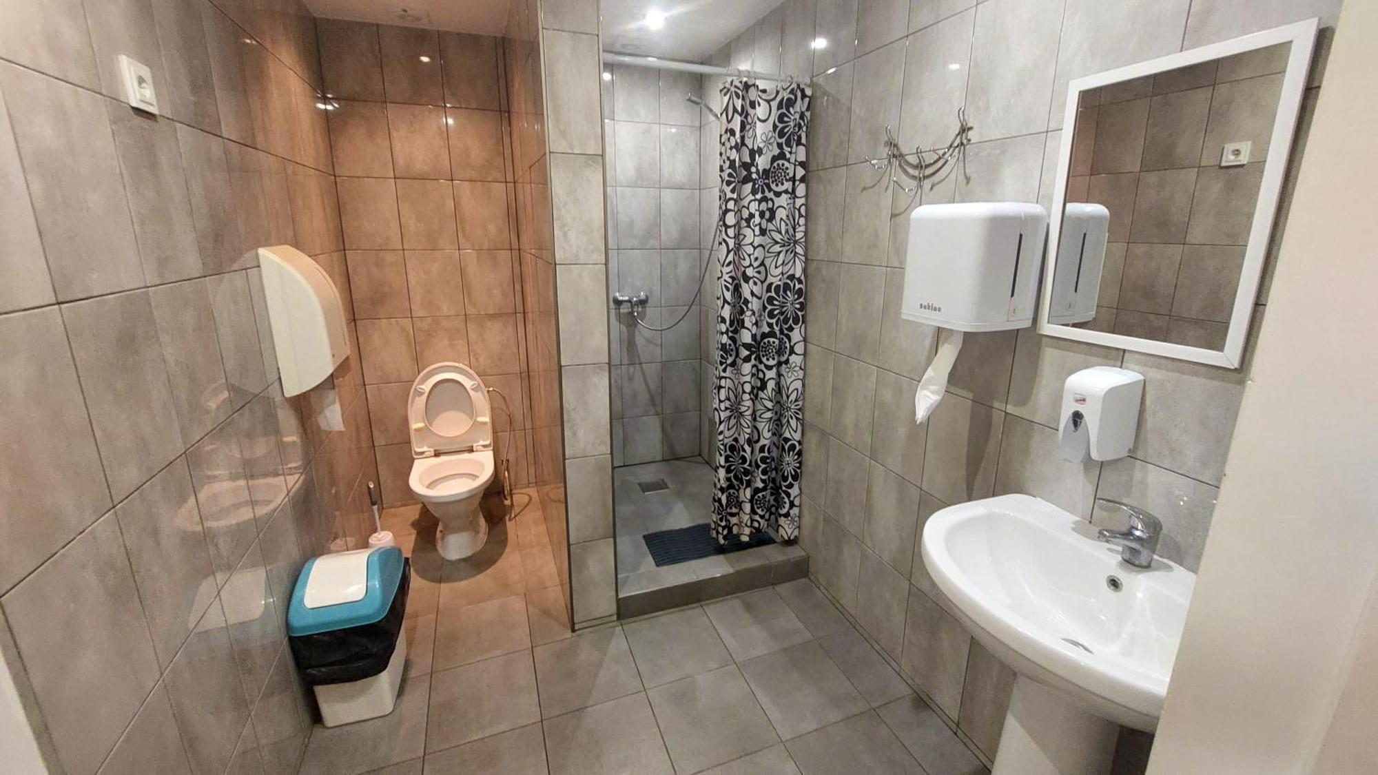 Happy Hostel Riga Ngoại thất bức ảnh